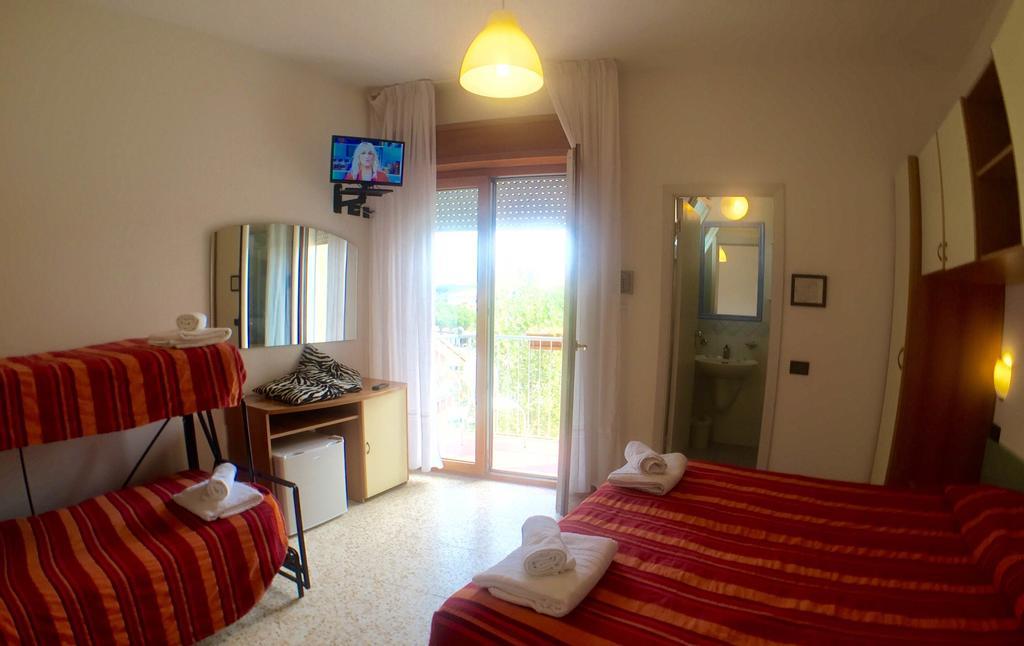 Hotel Mehari Riccione Cameră foto